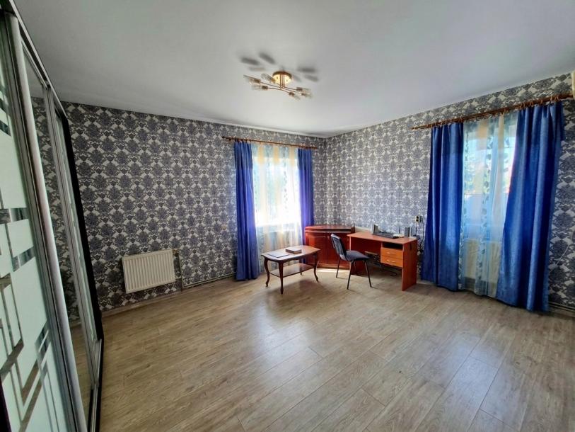 Дом, 2-кімн., Люботин, Харьковский район