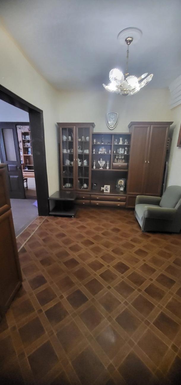 Дом, 6-кімн., Харьков, Кирова поселок