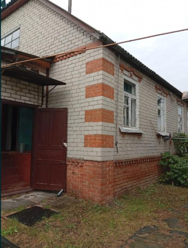 Дом, 3-кімн., Люботин, Харьковский район