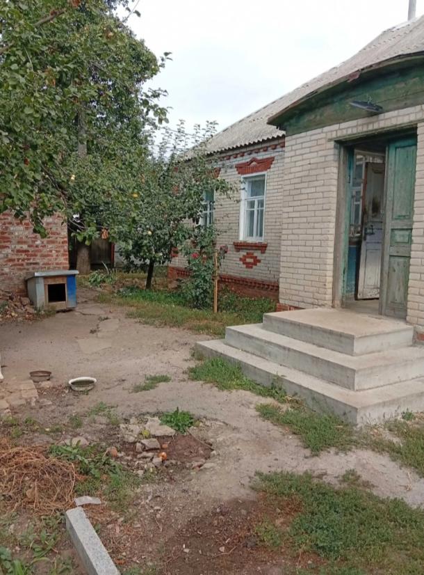 Дом, 3-кімн., Люботин, Харьковский район