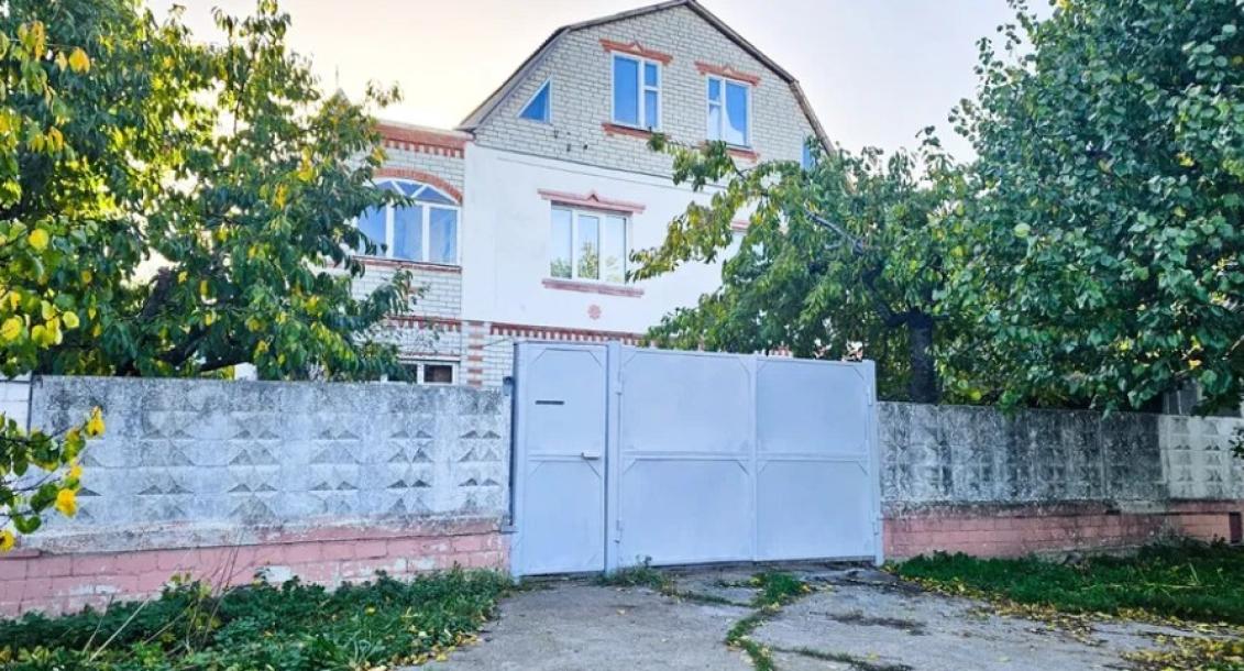Дом, 5-кімн., Рогань, Харьковский район