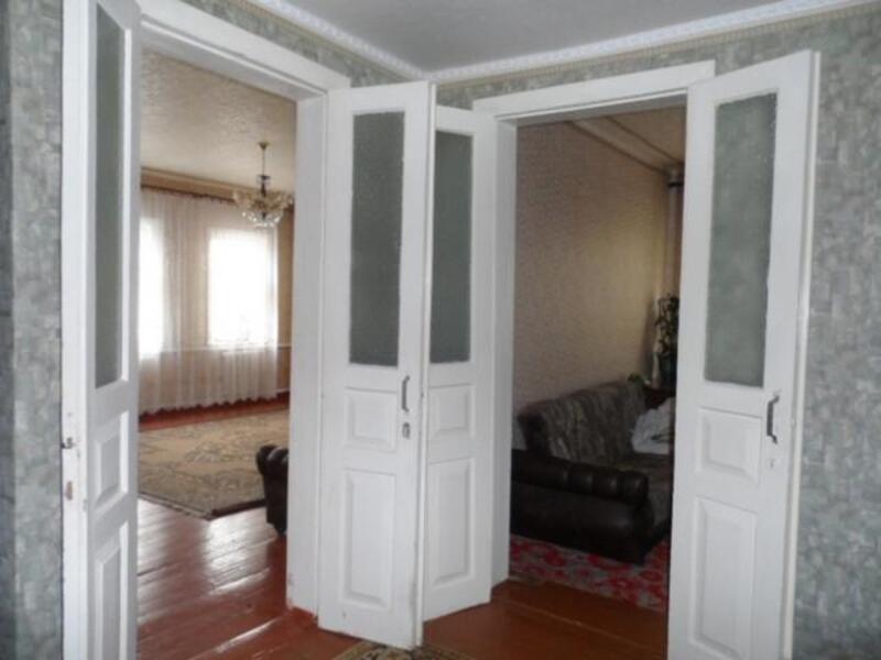 Дом, 5-кімн., Мерефа, Харьковский район