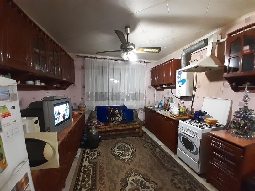 Дом, 5-кімн., Чугуев, Чугуевский район