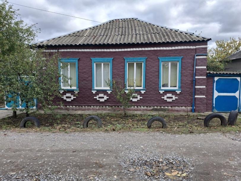 Дом, 4-кімн., Чугуев, Чугуевский район
