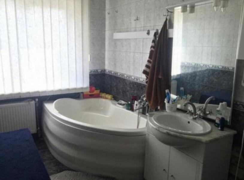 Дом, 3-кімн., Чкаловское, Чугуевский район