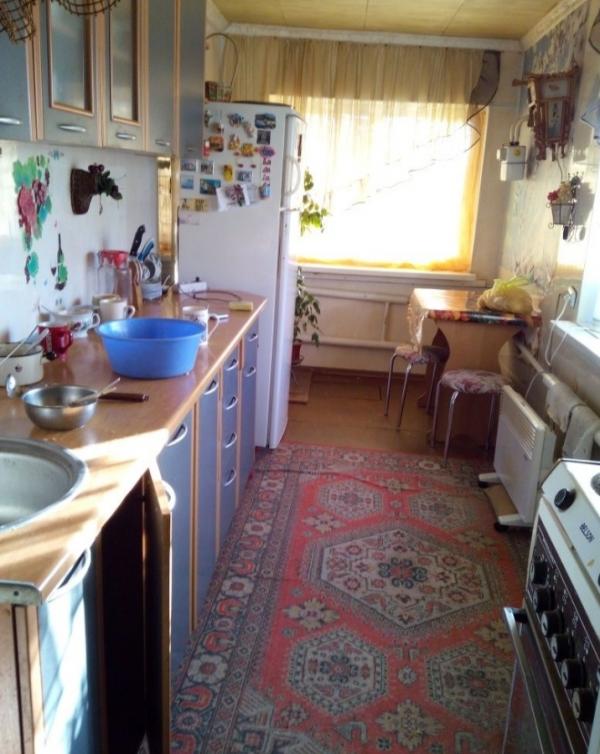 Дом, 4-кімн., Чугуев, Чугуевский район