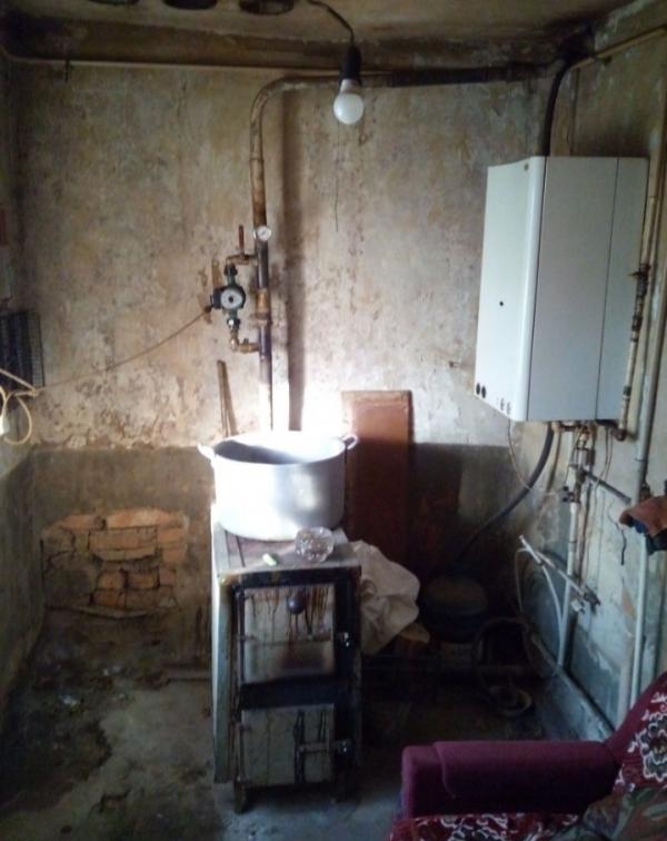 Дом, 4-кімн., Чугуев, Чугуевский район