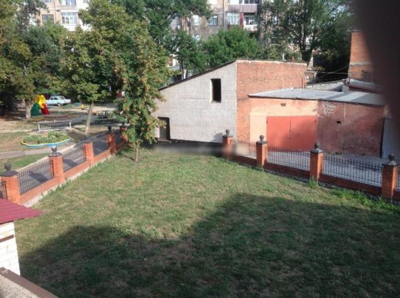 Дом, 5-кімн., Харьков, Защитников Украины метро