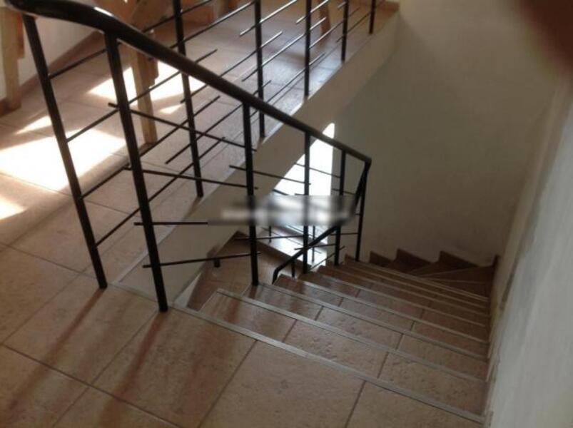 Дом, 5-кімн., Харьков, Защитников Украины метро