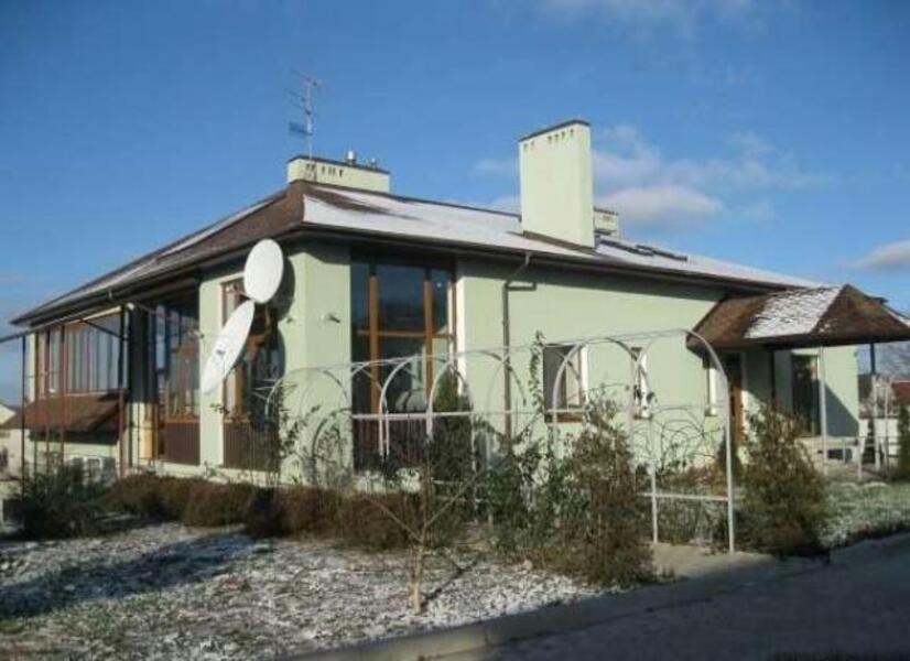 Дом, 5-комн., Флоринка, Дергачевский район