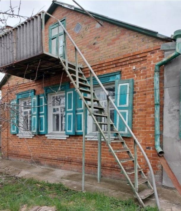 Дом, 4-кімн., Валки, Валковский район