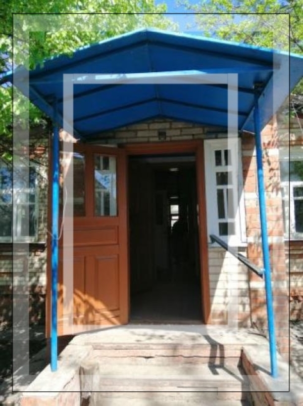 Дом, 5-кімн., Должик(Золочев), Золочевский район