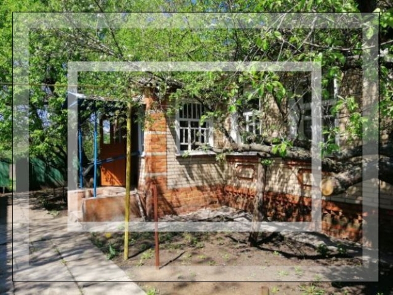 Дом, 5-кімн., Должик(Золочев), Золочевский район