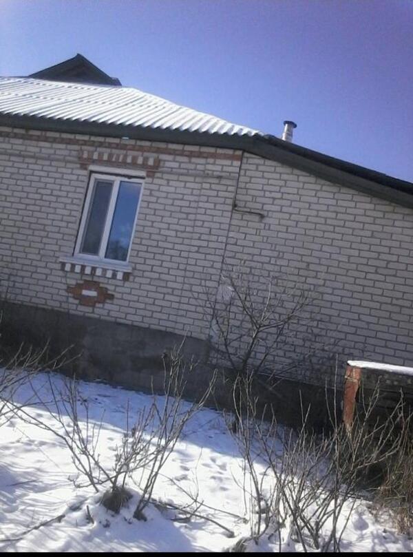 Дом, 3-кімн., Левковка, Змиевской район