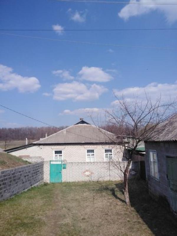 Дом, 3-кімн., Левковка, Змиевской район