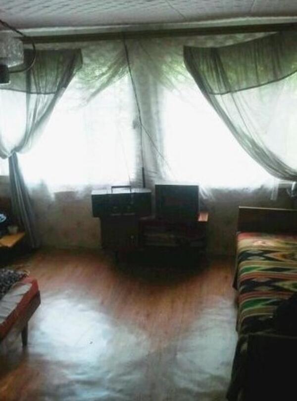 Дача, 3-кімн., Харьков, Ледное