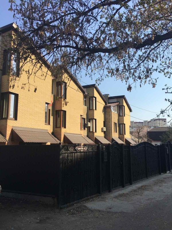 Таунхаус, 5-кімн., Харьков, Кирова поселок