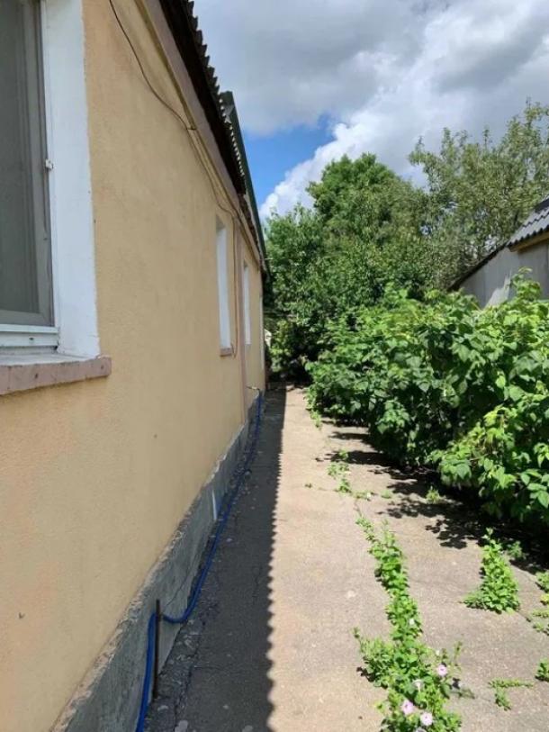 Дом, 4-кімн., Харьков, Восточный