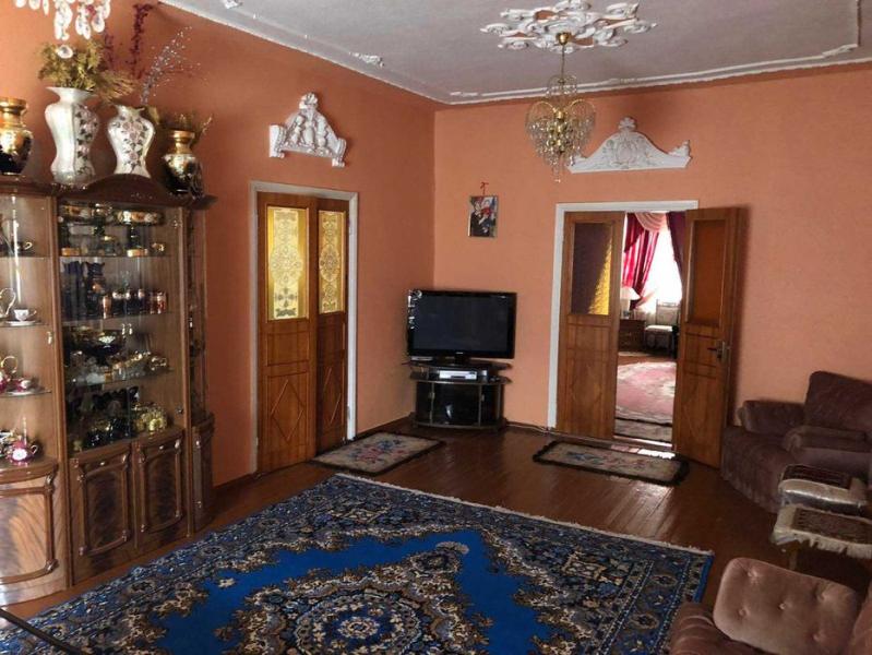 Дом, 4-кімн., Харьков, Новоселовка