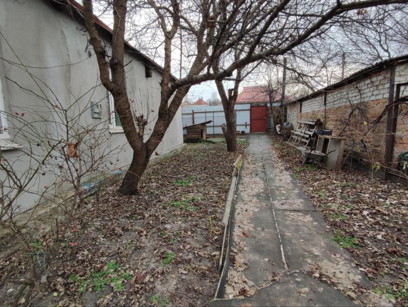 Дом, 3-кімн., Харьков, Салтовка