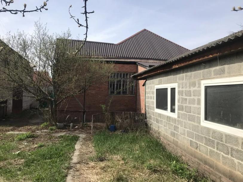 Дом, 6-кімн., Рогань, Харьковский район