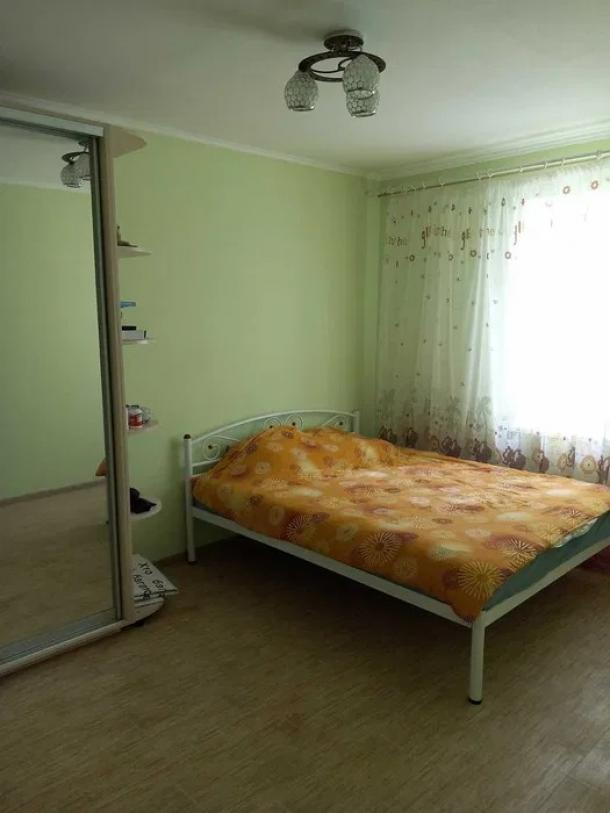 Дом, 3-кімн., Печенеги, Чугуевский район