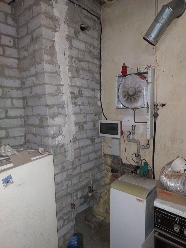 Дом, 4-кімн., Харьков, Защитников Украины метро