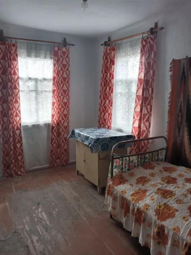 Дом, 3-кімн., Печенеги, Чугуевский район