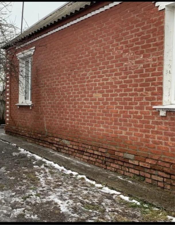 Дом, 4-кімн., Печенеги, Чугуевский район