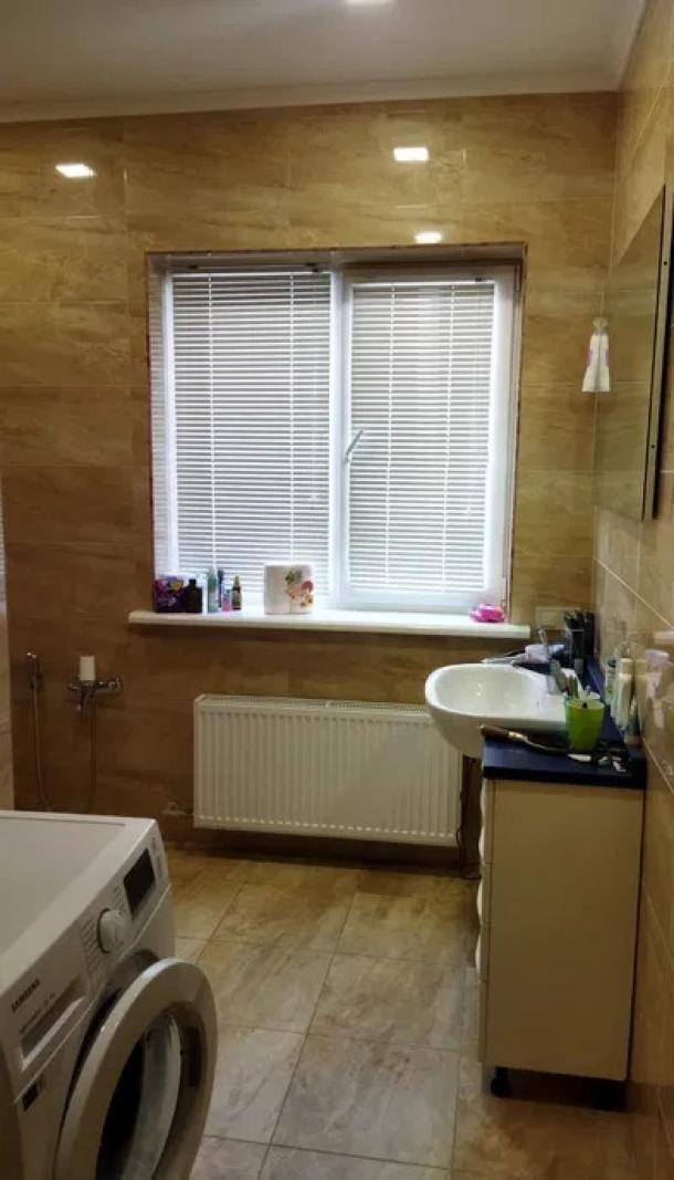 Дом, 3-кімн., Артюховка, Чугуевский район