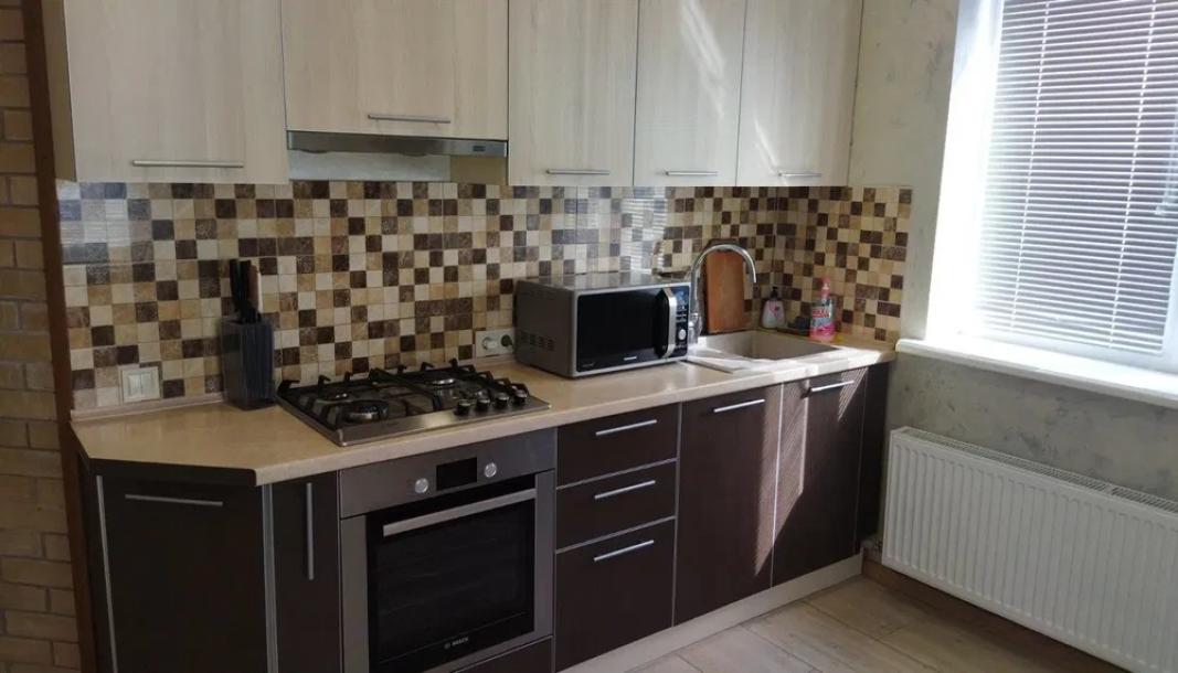 Дом, 3-кімн., Артюховка, Чугуевский район