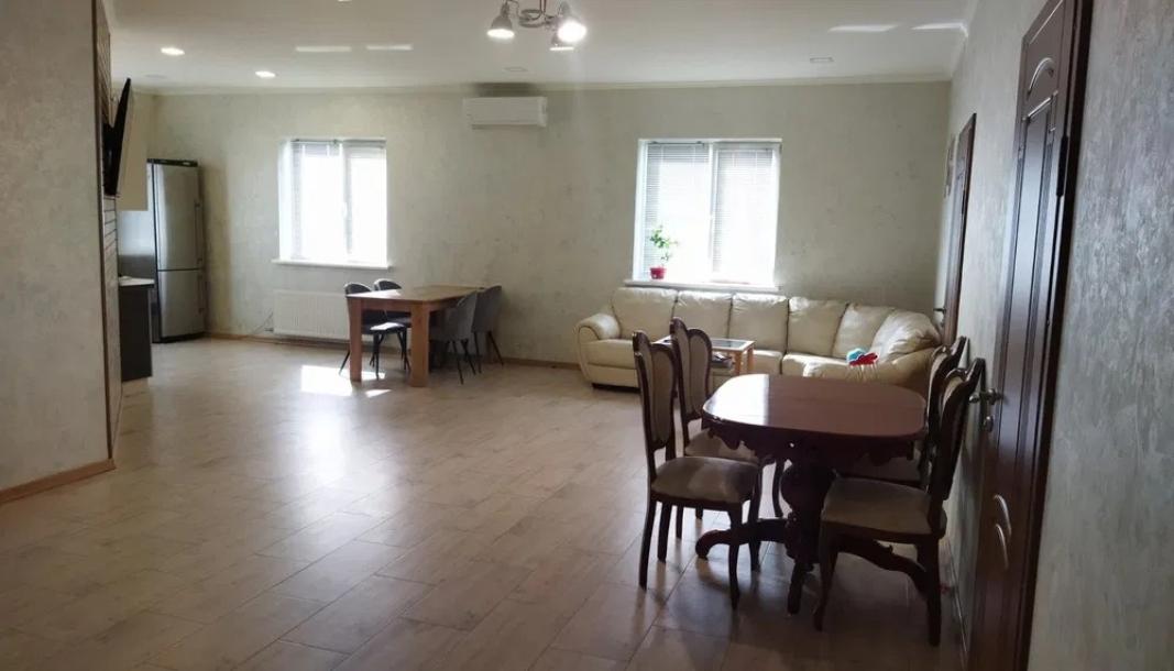 Дом, 3-кімн., Артюховка, Чугуевский район