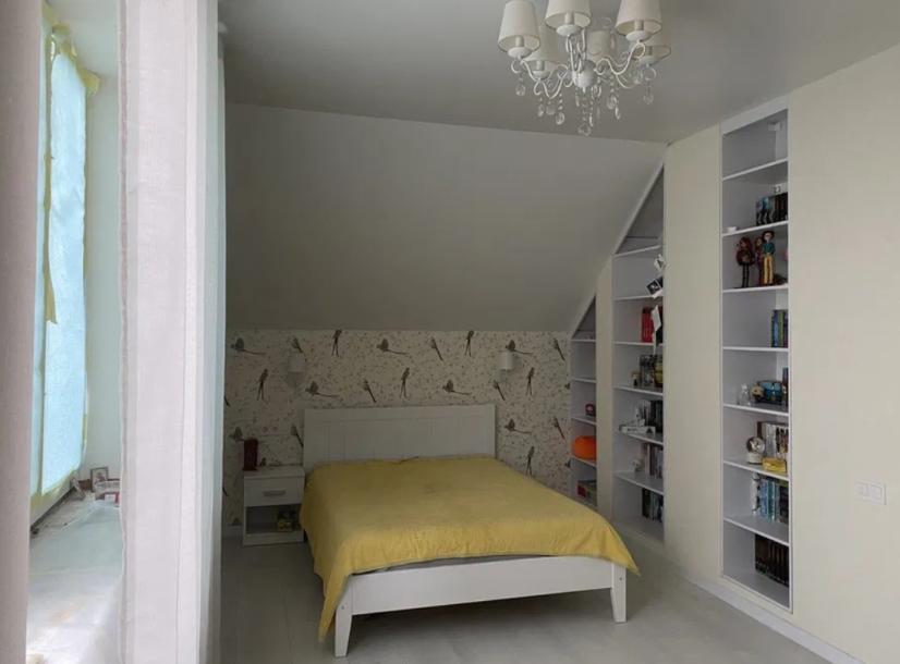 Дом, 3-кімн., Харьков, Новозападный