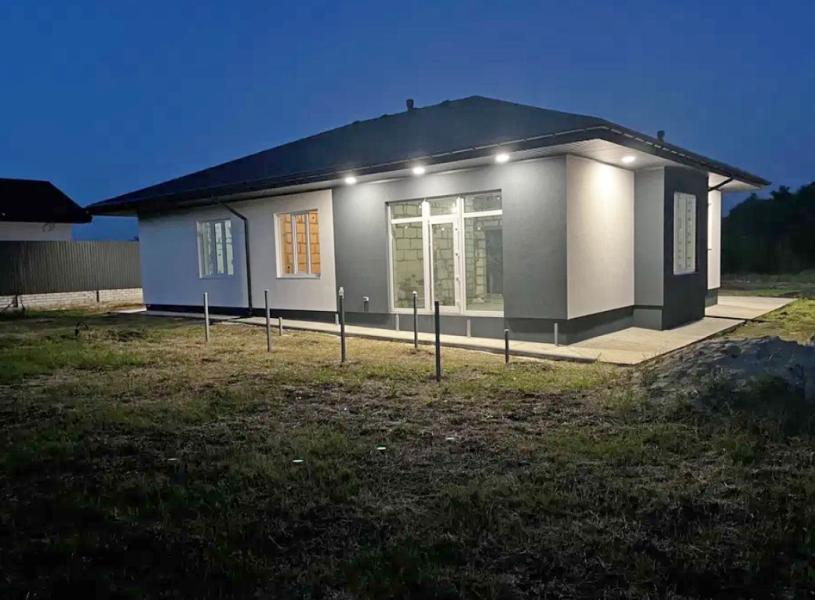 Дом, 4-кімн., Харьков, Большая Даниловка