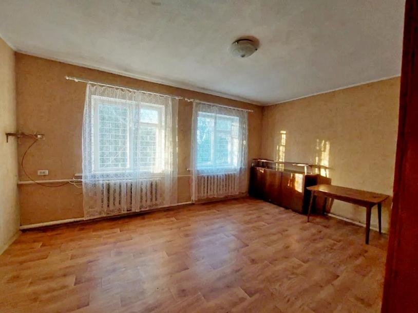 Дом, 3-кімн., Люботин, Харьковский район