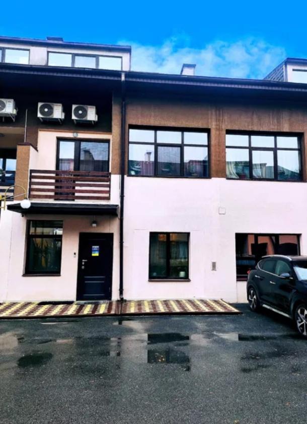 Таунхаус, 4-кімн., Харьков, Холодная Гора