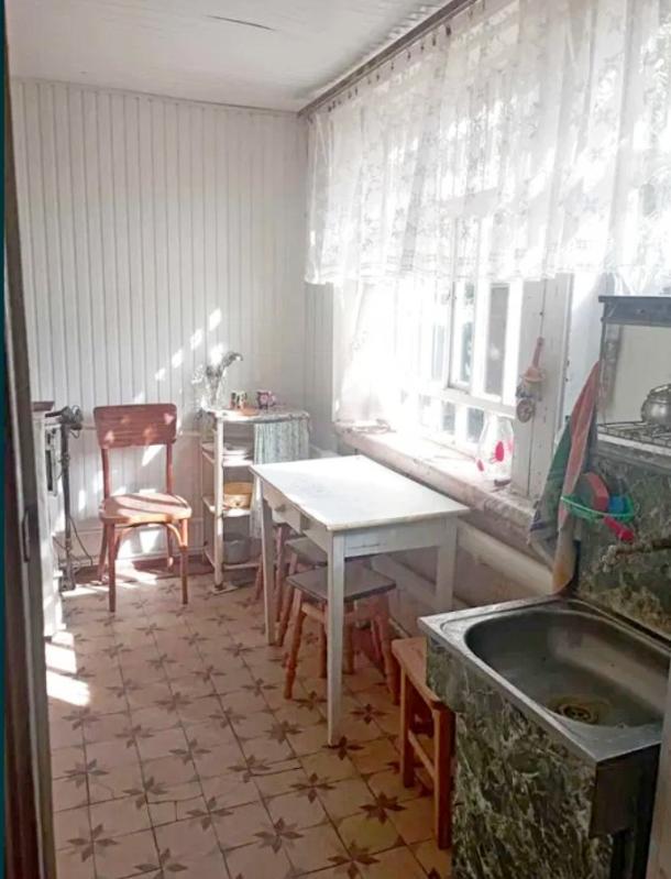 Дом, 4-кімн., Люботин, Харьковский район