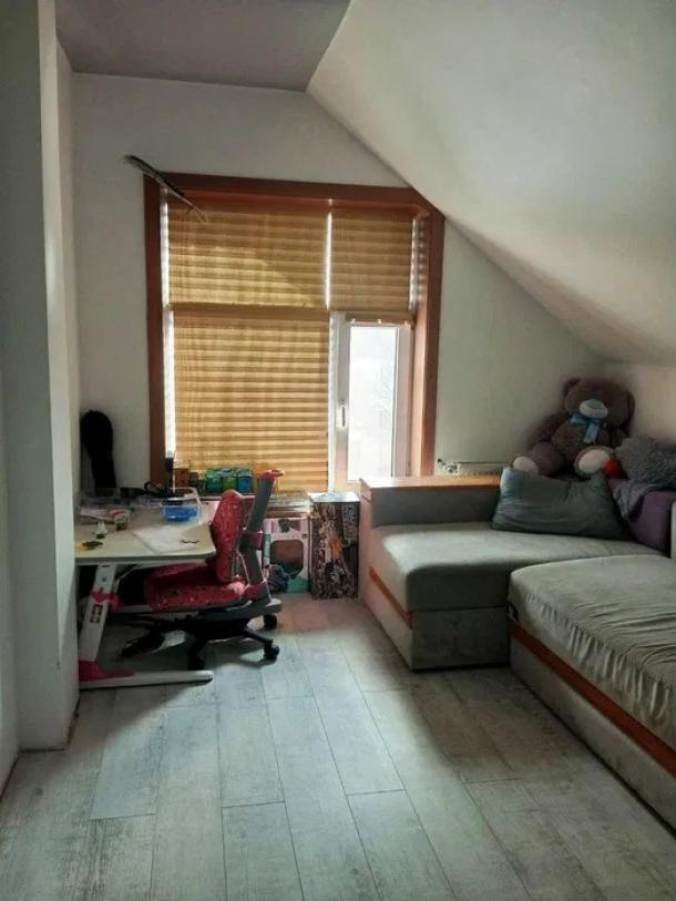 Дом, 3-кімн., Малиновка, Чугуевский район