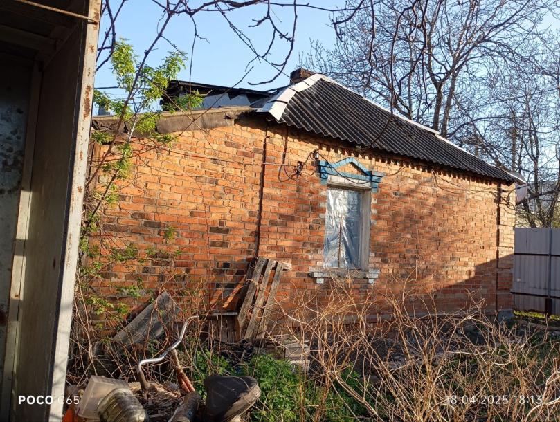 Дом, 3-кімн., Харьков, Рогань жилмассив