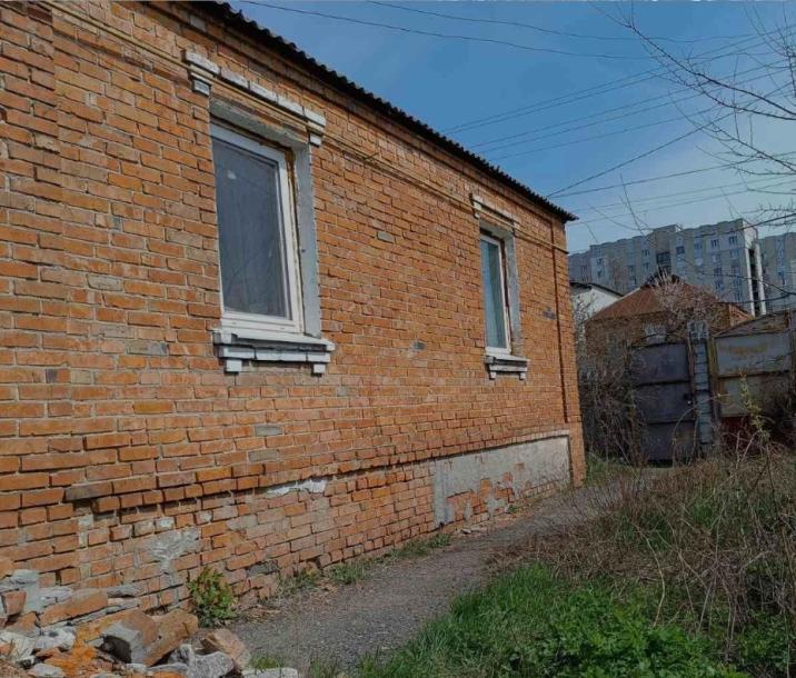 Дом, 2-кімн., Харьков, Салтовка