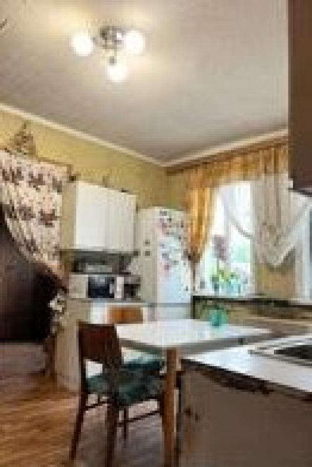 Дом, 3-кімн., Люботин, Харьковский район