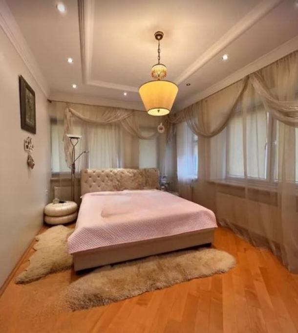 Дом, 6-кімн., Харьков, Большая Даниловка