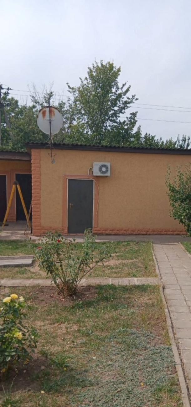 Дом, 4-кімн., Чугуев, Чугуевский район