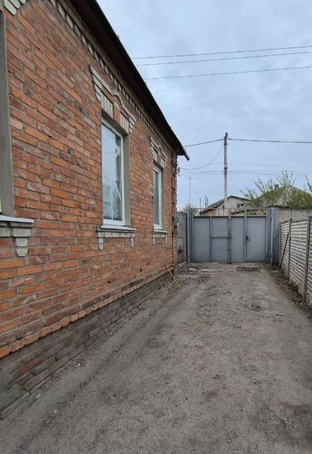 Дом, 4-кімн., Дергачи, Харьковский район