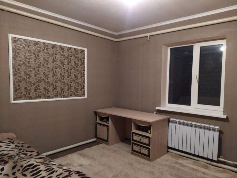 Дом, 3-кімн., Змиев, Чугуевский район