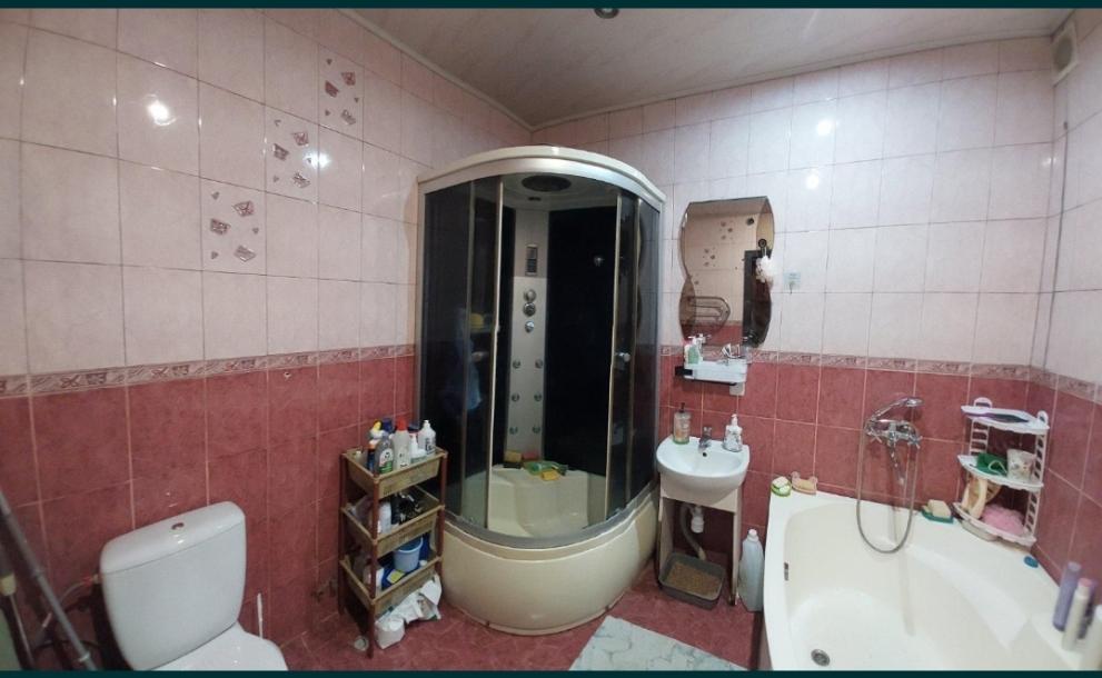 Дом, 5-кімн., Дергачи, Харьковский район