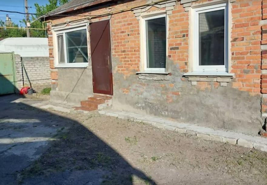 Дом, 2-кімн., Харьков, Песочин