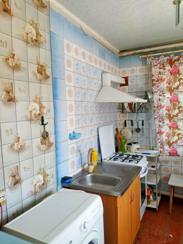 Дом, 4-кімн., Люботин, Харьковский район