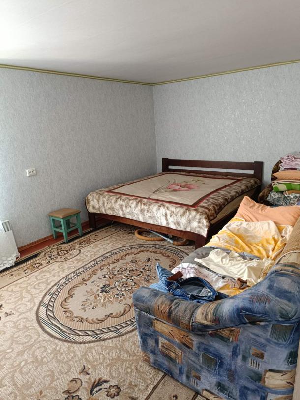 Дом, 3-кімн., Харьков, Песочин