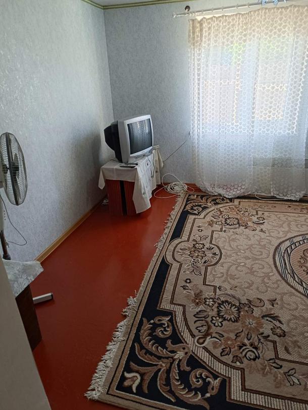 Дом, 3-кімн., Харьков, Песочин